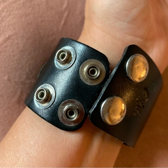 Leather and beads bracelet. - Picture 4 of 7